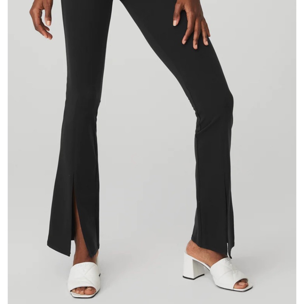 ALO 7/8 flutter legging NWT